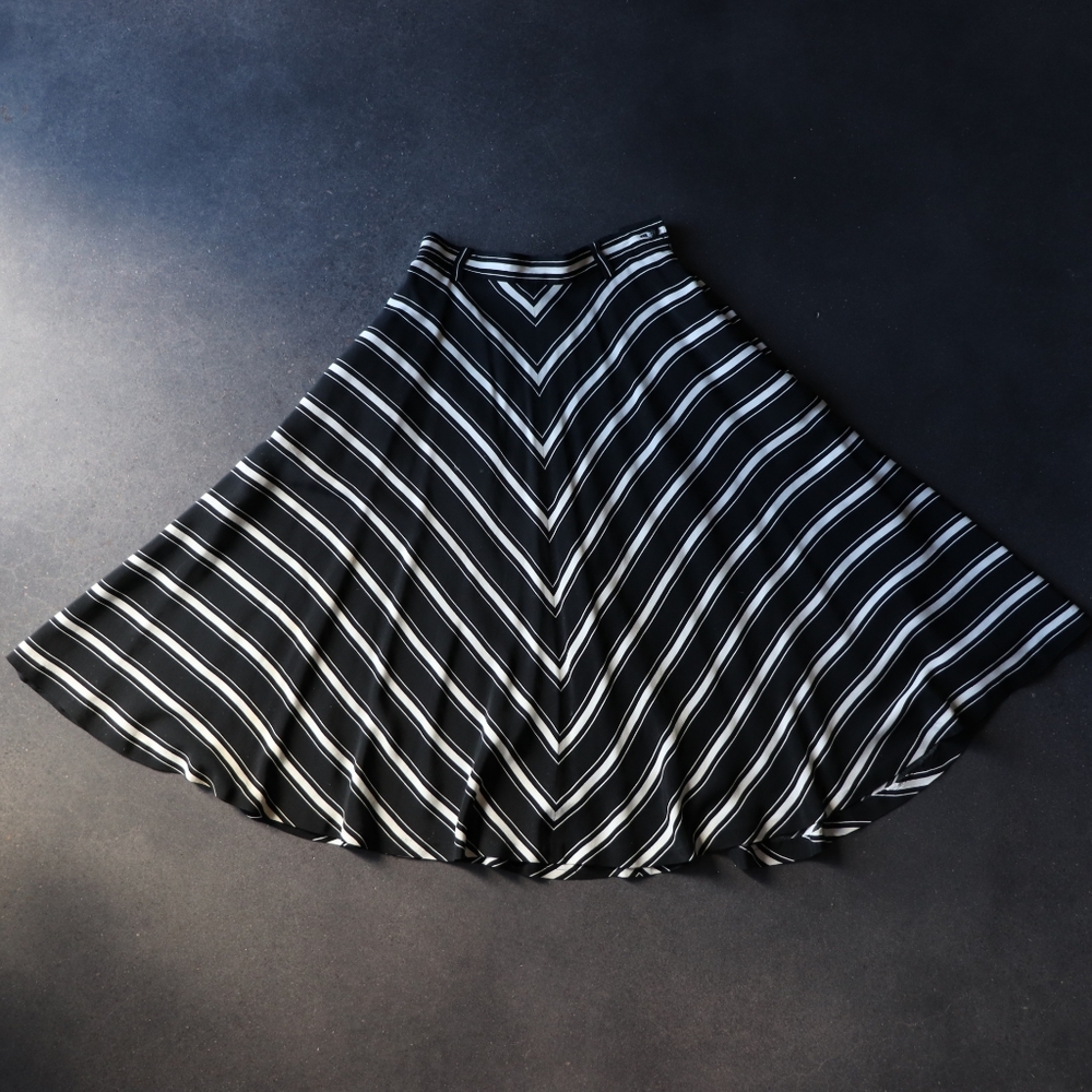 Vintage Liz Claiborne Stripe Midi Circle Skirt w Pockets